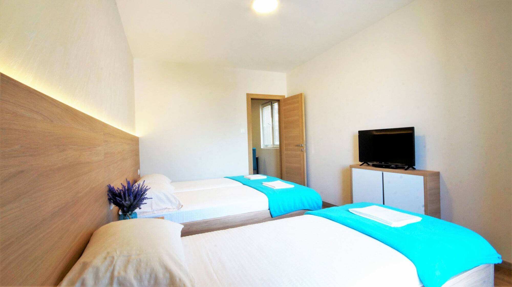 Apartments Bracanovic ブドヴァ エクステリア 写真